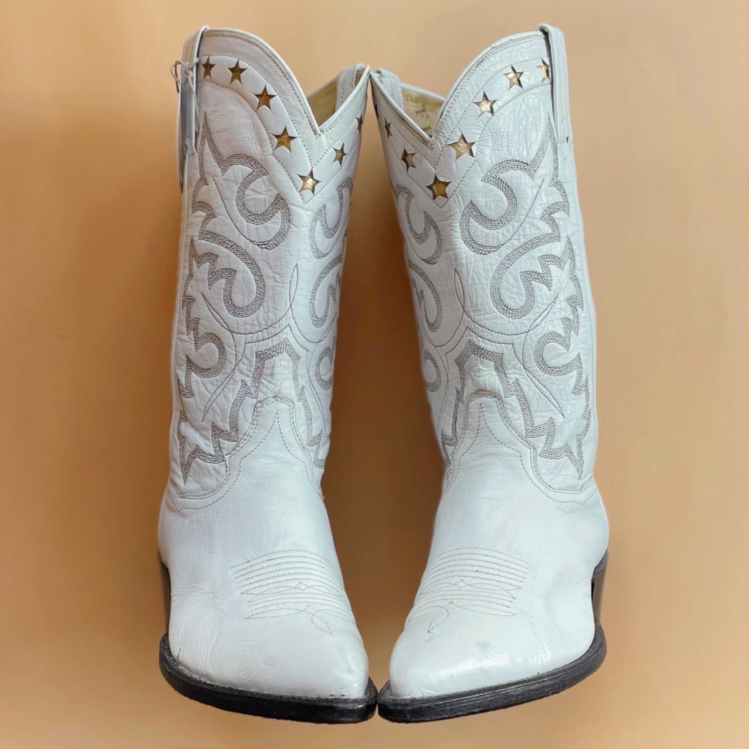 White Cowgirl Boots with Stars 6